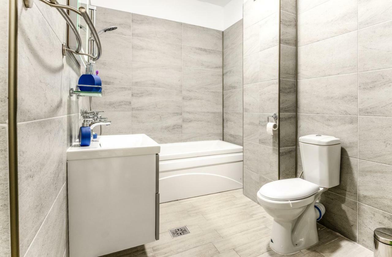 Apartamente Azzurro On The Beach Navodari Exterior photo
